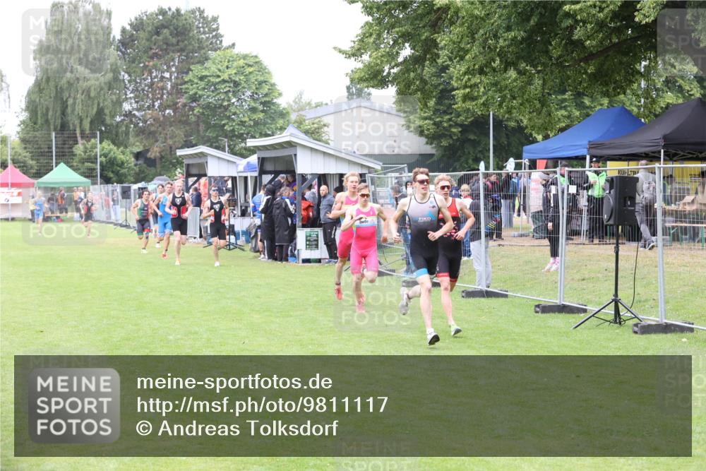 14.06.2026 - 7 Türme Triathlon Andreas Tolksdorf http://msf.ph/oto/9811117 14.06.2026 09:17:58 Schwimmen  meine-sportfotos.de