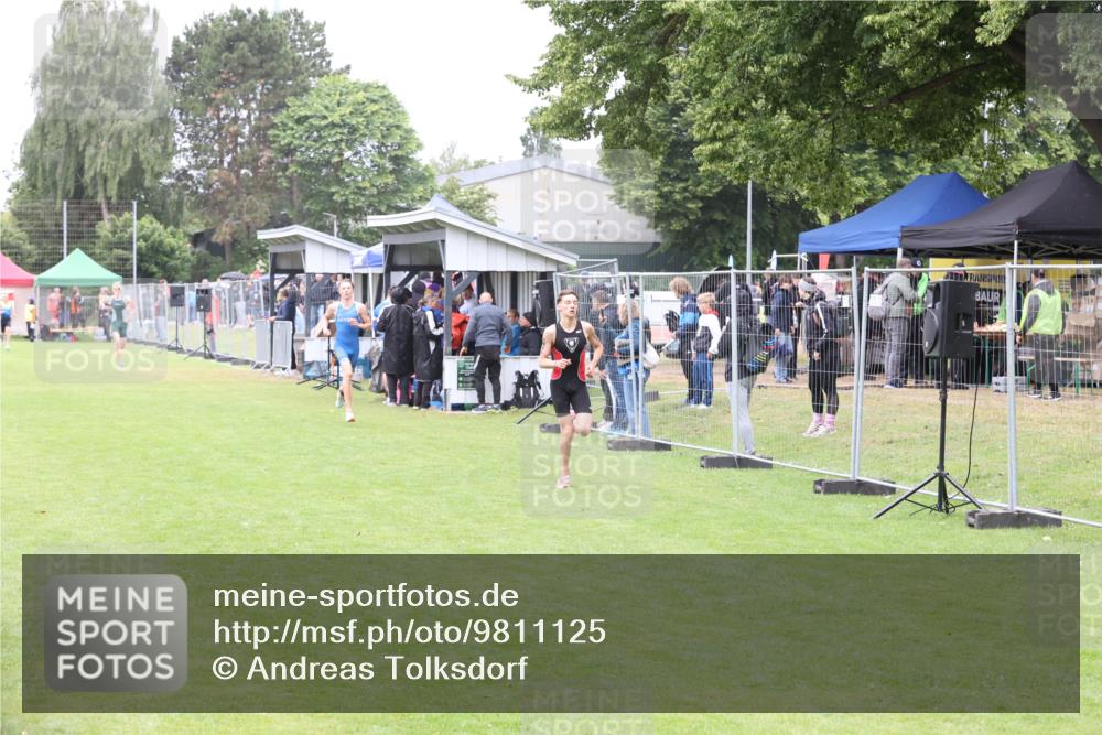 14.06.2026 - 7 Türme Triathlon Andreas Tolksdorf http://msf.ph/oto/9811125 14.06.2026 09:18:05 Schwimmen  meine-sportfotos.de