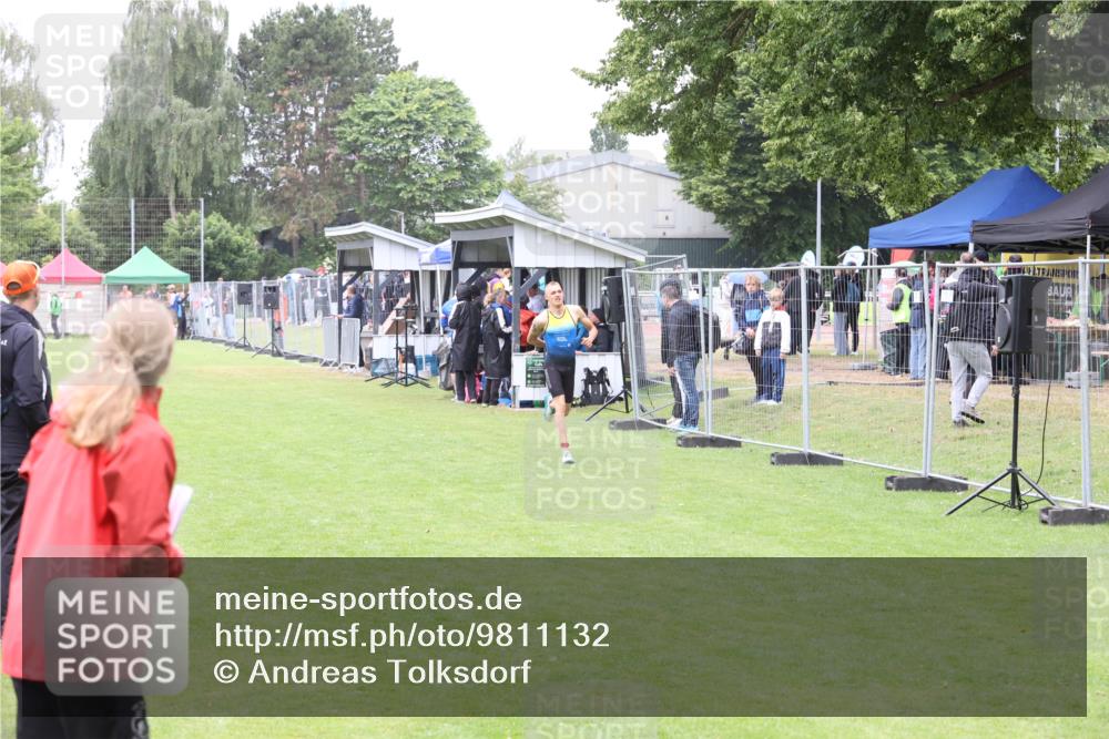 14.06.2026 - 7 Türme Triathlon Andreas Tolksdorf http://msf.ph/oto/9811132 14.06.2026 09:18:17 Schwimmen  meine-sportfotos.de