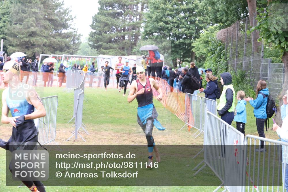 14.06.2026 - 7 Türme Triathlon Andreas Tolksdorf http://msf.ph/oto/9811146 14.06.2026 09:20:08 Schwimmen  meine-sportfotos.de