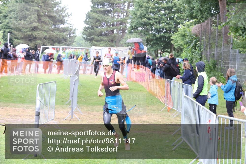 14.06.2026 - 7 Türme Triathlon Andreas Tolksdorf http://msf.ph/oto/9811147 14.06.2026 09:20:08 Schwimmen  meine-sportfotos.de
