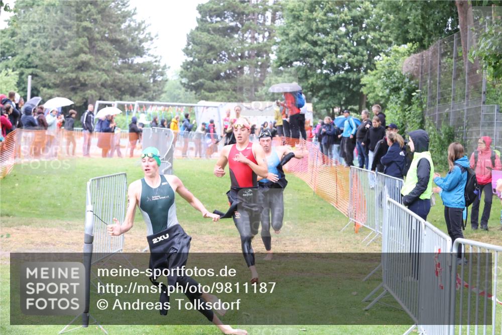 14.06.2026 - 7 Türme Triathlon Andreas Tolksdorf http://msf.ph/oto/9811187 14.06.2026 09:20:30 Schwimmen  meine-sportfotos.de