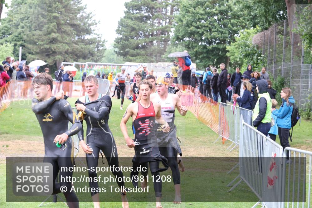 14.06.2026 - 7 Türme Triathlon Andreas Tolksdorf http://msf.ph/oto/9811208 14.06.2026 09:20:44 Schwimmen  meine-sportfotos.de