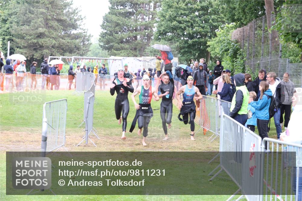 14.06.2026 - 7 Türme Triathlon Andreas Tolksdorf http://msf.ph/oto/9811231 14.06.2026 09:20:54 Schwimmen  meine-sportfotos.de