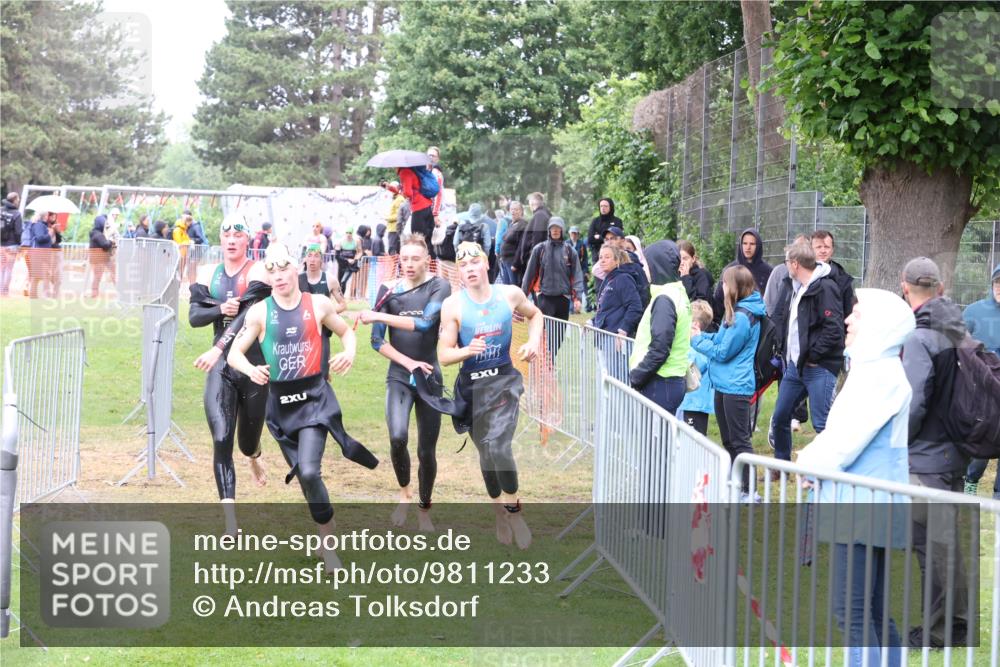 14.06.2026 - 7 Türme Triathlon Andreas Tolksdorf http://msf.ph/oto/9811233 14.06.2026 09:20:55 Schwimmen  meine-sportfotos.de