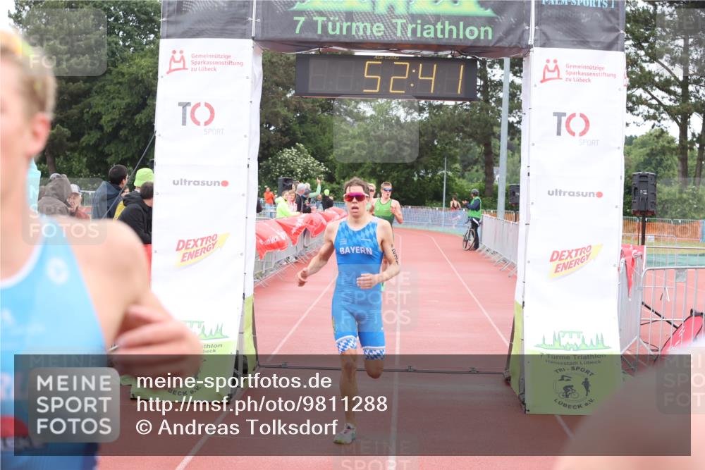 14.06.2026 - 7 Türme Triathlon Andreas Tolksdorf http://msf.ph/oto/9811288 14.06.2026 09:31:53 Schwimmen  meine-sportfotos.de