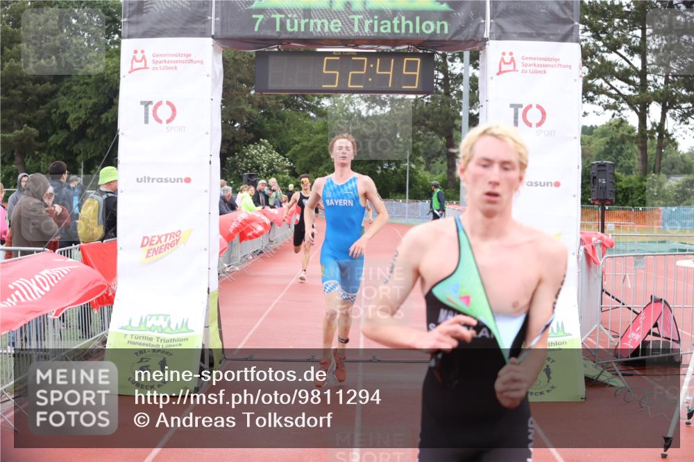 14.06.2026 - 7 Türme Triathlon Andreas Tolksdorf http://msf.ph/oto/9811294 14.06.2026 09:32:01 Schwimmen  meine-sportfotos.de