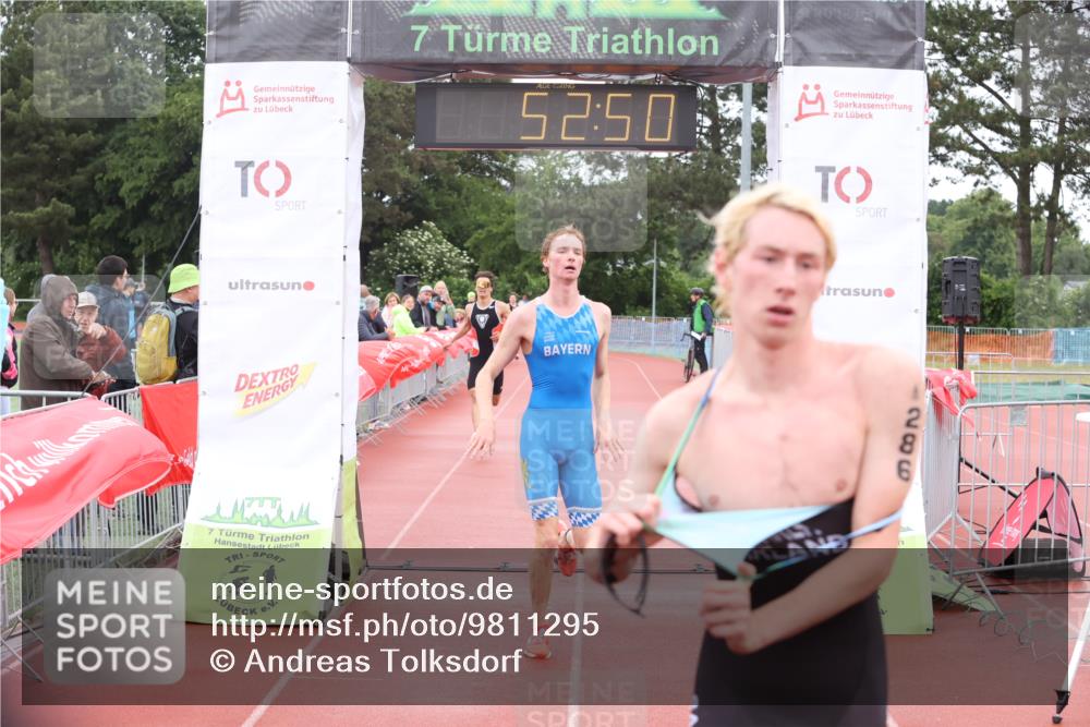 14.06.2026 - 7 Türme Triathlon Andreas Tolksdorf http://msf.ph/oto/9811295 14.06.2026 09:32:01 Schwimmen  meine-sportfotos.de