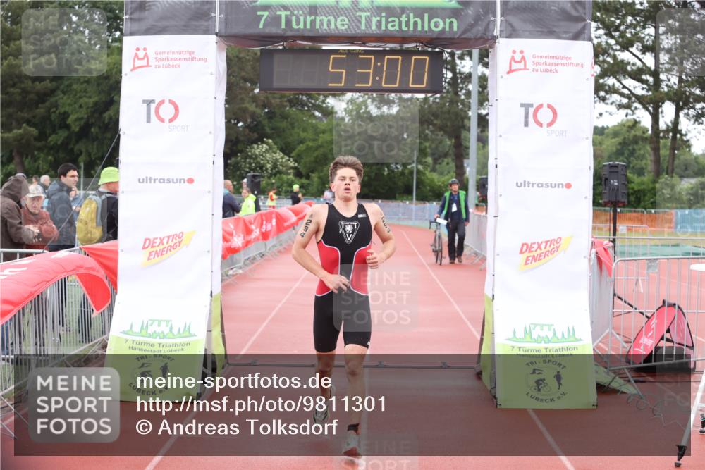 14.06.2026 - 7 Türme Triathlon Andreas Tolksdorf http://msf.ph/oto/9811301 14.06.2026 09:32:11 Schwimmen  meine-sportfotos.de
