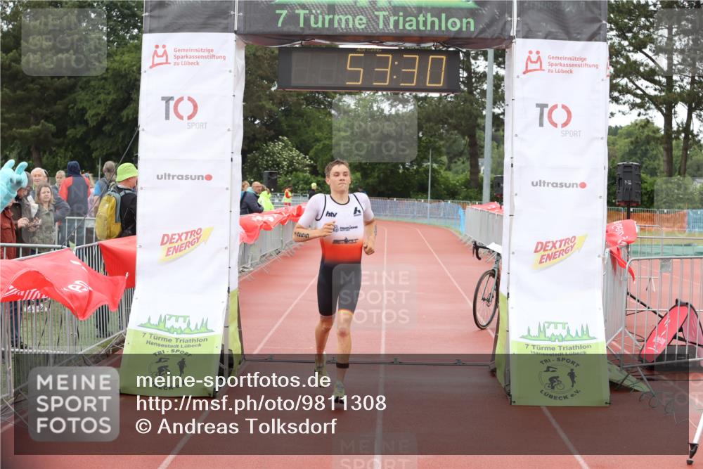 14.06.2026 - 7 Türme Triathlon Andreas Tolksdorf http://msf.ph/oto/9811308 14.06.2026 09:32:41 Schwimmen  meine-sportfotos.de
