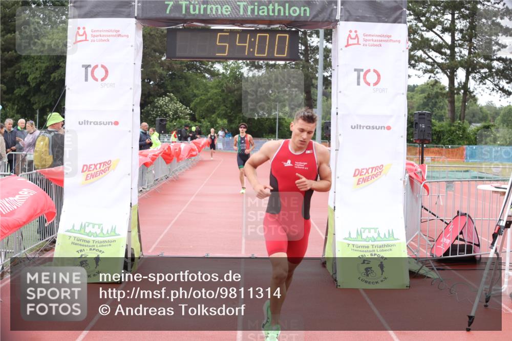 14.06.2026 - 7 Türme Triathlon Andreas Tolksdorf http://msf.ph/oto/9811314 14.06.2026 09:33:12 Schwimmen  meine-sportfotos.de