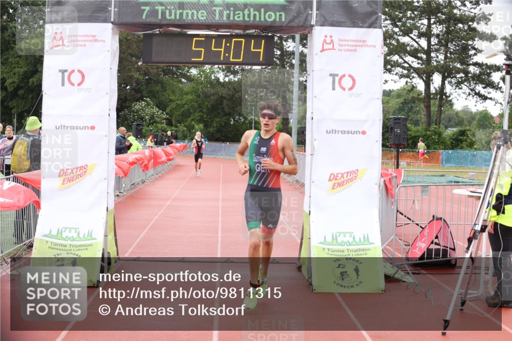 14.06.2026 - 7 Türme Triathlon Andreas Tolksdorf http://msf.ph/oto/9811315 14.06.2026 09:33:15 Schwimmen  meine-sportfotos.de
