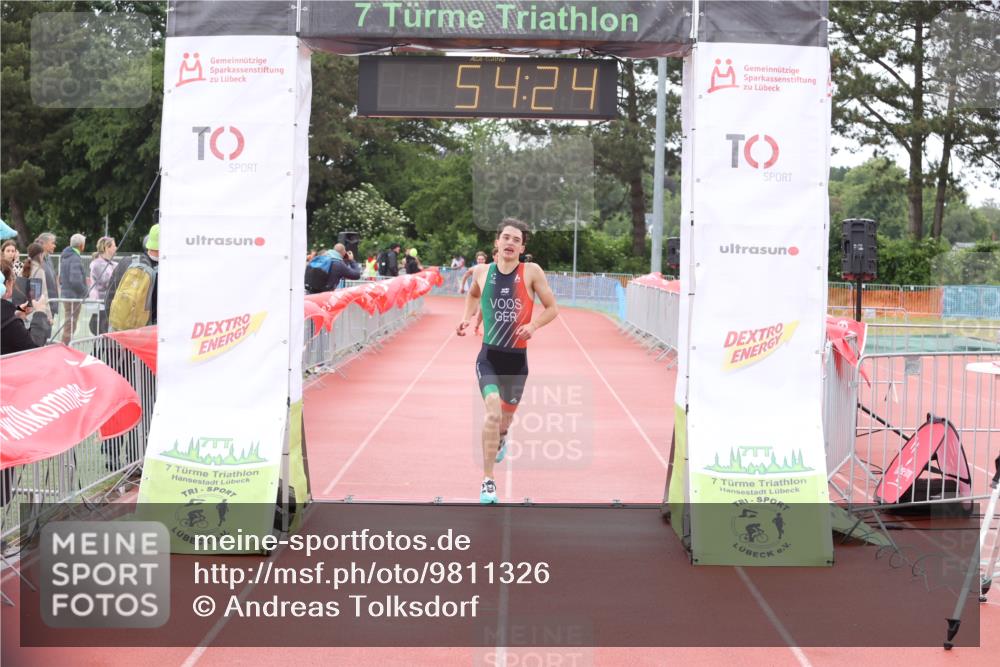 14.06.2026 - 7 Türme Triathlon Andreas Tolksdorf http://msf.ph/oto/9811326 14.06.2026 09:33:36 Schwimmen  meine-sportfotos.de