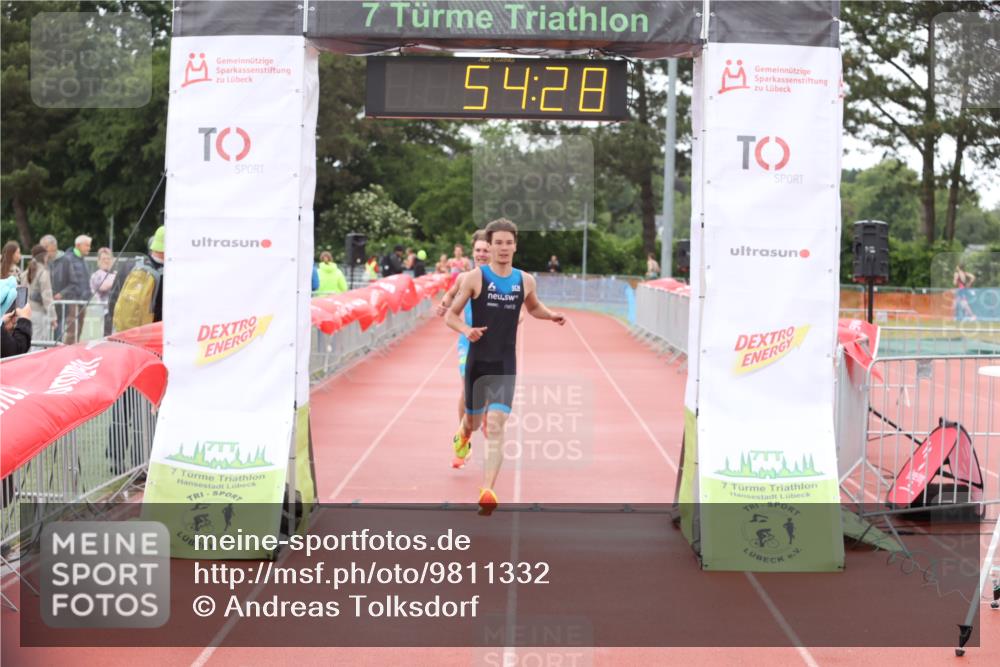 14.06.2026 - 7 Türme Triathlon Andreas Tolksdorf http://msf.ph/oto/9811332 14.06.2026 09:33:39 Schwimmen  meine-sportfotos.de