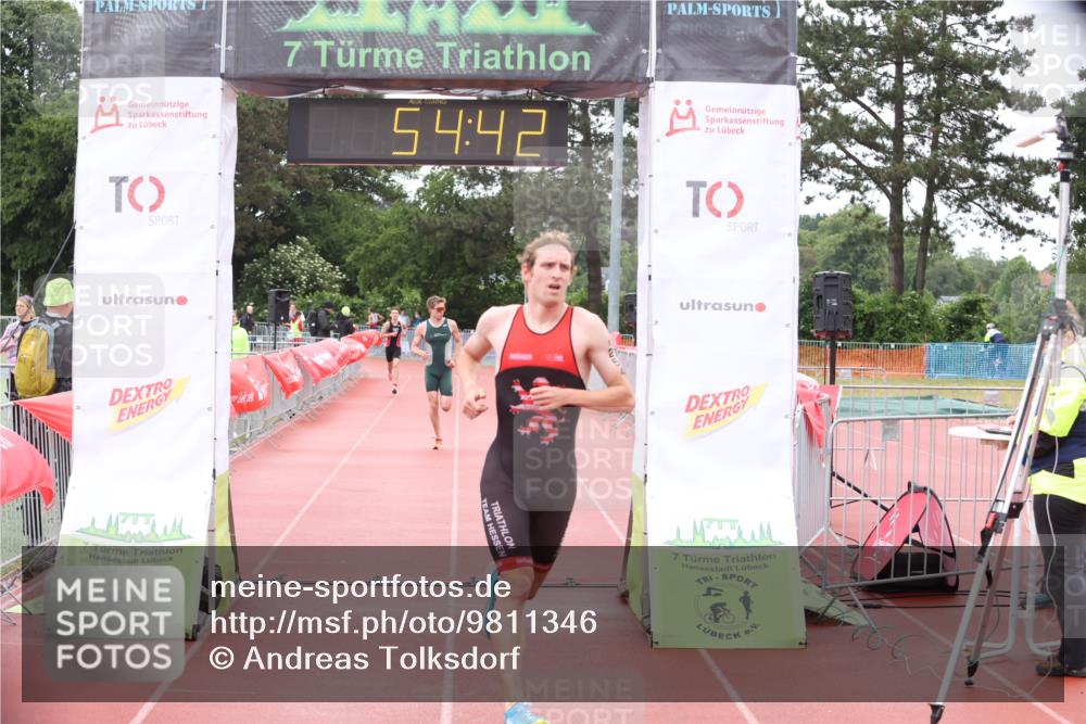 14.06.2026 - 7 Türme Triathlon Andreas Tolksdorf http://msf.ph/oto/9811346 14.06.2026 09:33:54 Schwimmen  meine-sportfotos.de