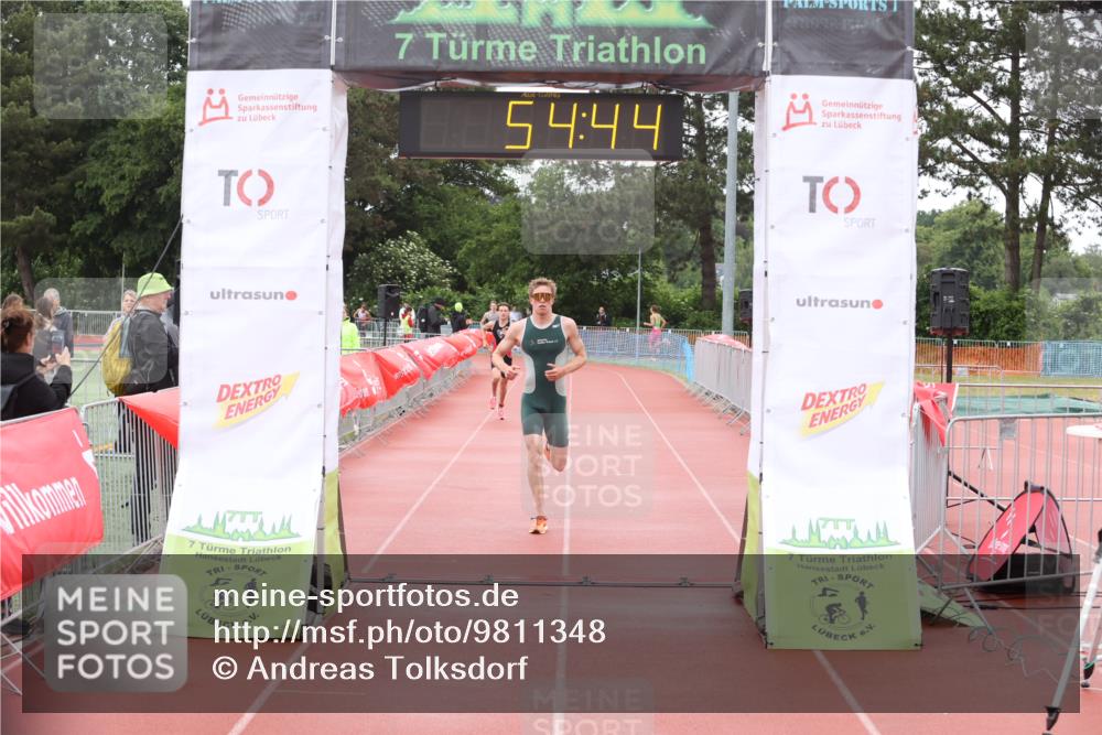 14.06.2026 - 7 Türme Triathlon Andreas Tolksdorf http://msf.ph/oto/9811348 14.06.2026 09:33:56 Schwimmen  meine-sportfotos.de