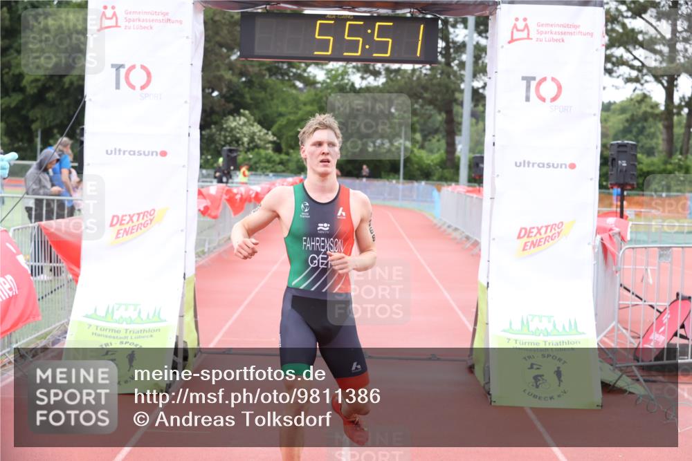 14.06.2026 - 7 Türme Triathlon Andreas Tolksdorf http://msf.ph/oto/9811386 14.06.2026 09:35:02 Schwimmen  meine-sportfotos.de