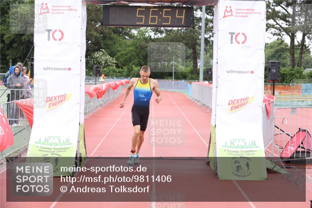14.06.2026 - 7 Türme Triathlon Andreas Tolksdorf http://msf.ph/oto/9811406 14.06.2026 09:36:06 Schwimmen  meine-sportfotos.de
