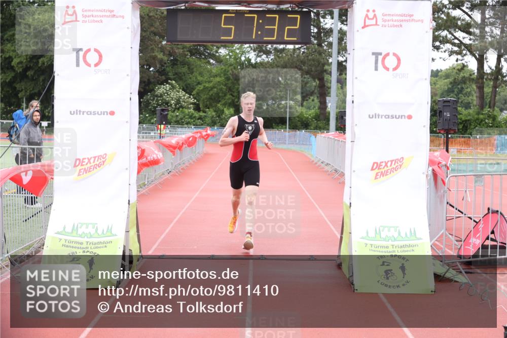 14.06.2026 - 7 Türme Triathlon Andreas Tolksdorf http://msf.ph/oto/9811410 14.06.2026 09:36:44 Schwimmen  meine-sportfotos.de