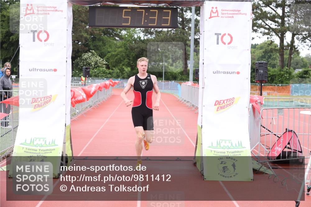 14.06.2026 - 7 Türme Triathlon Andreas Tolksdorf http://msf.ph/oto/9811412 14.06.2026 09:36:44 Schwimmen  meine-sportfotos.de