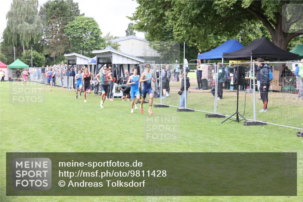 14.06.2026 - 7 Türme Triathlon Andreas Tolksdorf http://msf.ph/oto/9811428 14.06.2026 09:47:39 Schwimmen  meine-sportfotos.de