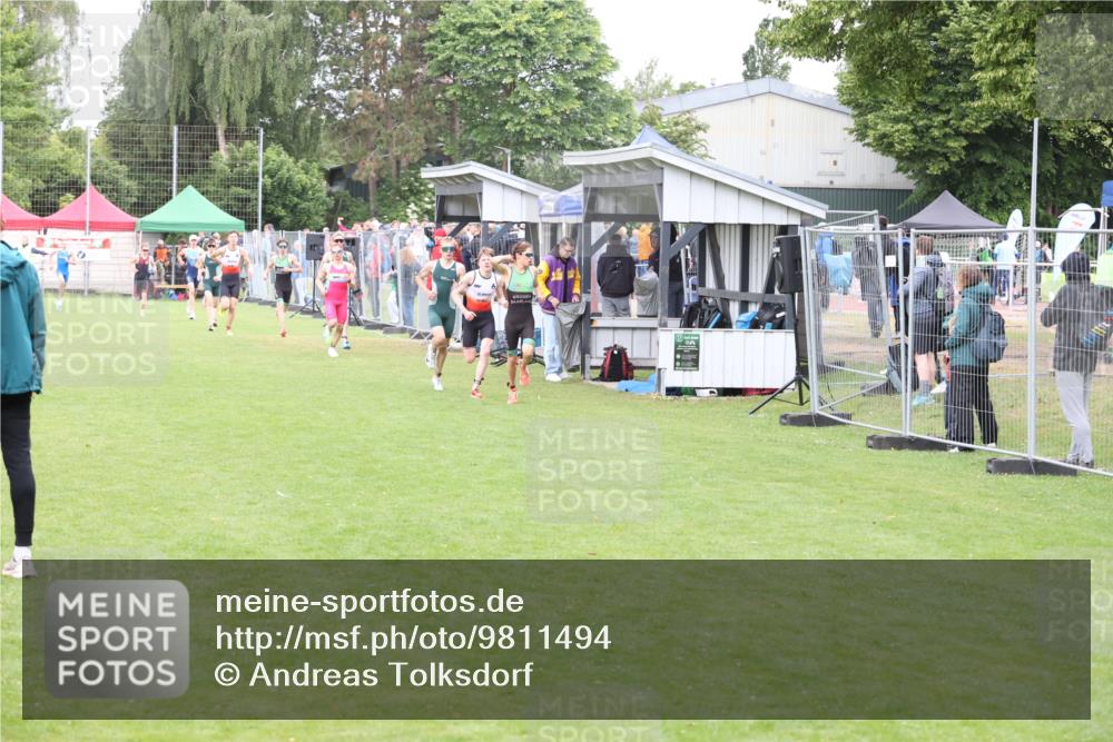 14.06.2026 - 7 Türme Triathlon Andreas Tolksdorf http://msf.ph/oto/9811494 14.06.2026 09:49:22 Schwimmen  meine-sportfotos.de
