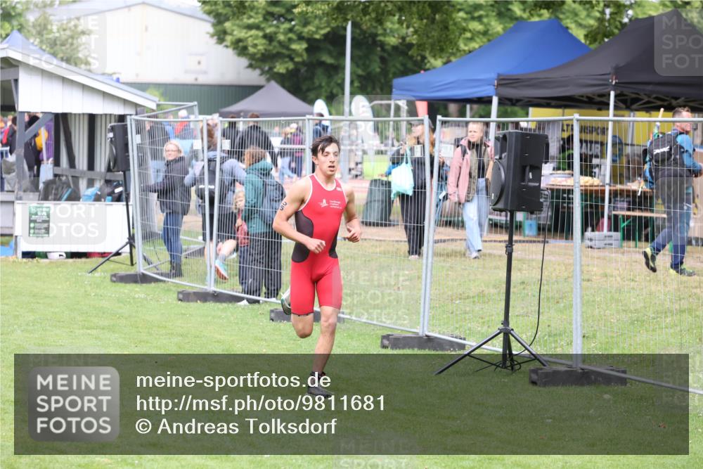 14.06.2026 - 7 Türme Triathlon Andreas Tolksdorf http://msf.ph/oto/9811681 14.06.2026 09:51:50 Schwimmen  meine-sportfotos.de