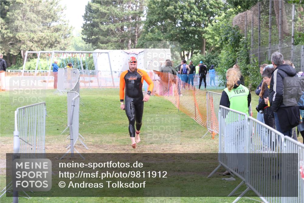 14.06.2026 - 7 Türme Triathlon Andreas Tolksdorf http://msf.ph/oto/9811912 14.06.2026 11:01:33 Schwimmen  meine-sportfotos.de