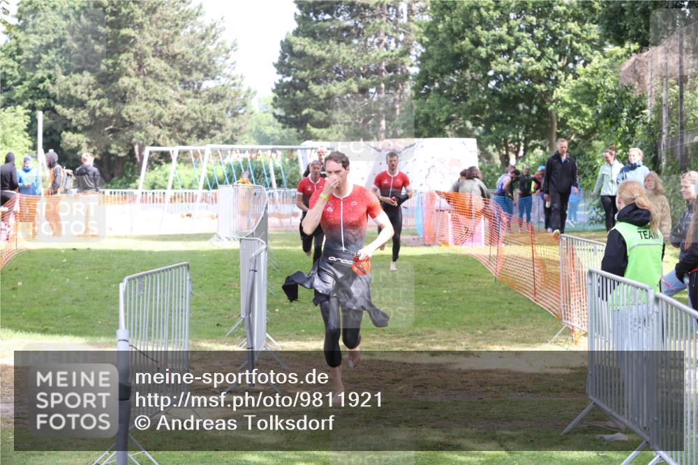14.06.2026 - 7 Türme Triathlon Andreas Tolksdorf http://msf.ph/oto/9811921 14.06.2026 11:01:54 Schwimmen  meine-sportfotos.de
