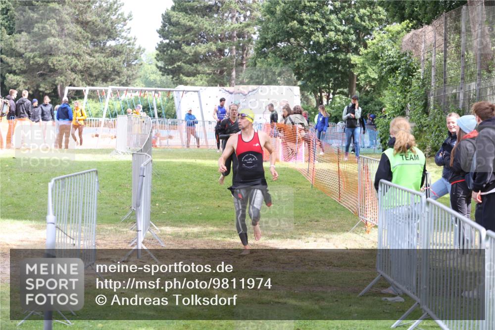 14.06.2026 - 7 Türme Triathlon Andreas Tolksdorf http://msf.ph/oto/9811974 14.06.2026 11:03:45 Schwimmen  meine-sportfotos.de