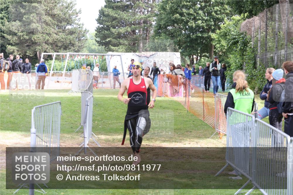 14.06.2026 - 7 Türme Triathlon Andreas Tolksdorf http://msf.ph/oto/9811977 14.06.2026 11:03:45 Schwimmen  meine-sportfotos.de