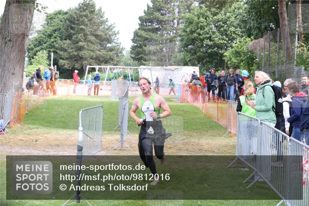 14.06.2026 - 7 Türme Triathlon Andreas Tolksdorf http://msf.ph/oto/9812016 14.06.2026 11:05:52 Schwimmen  meine-sportfotos.de