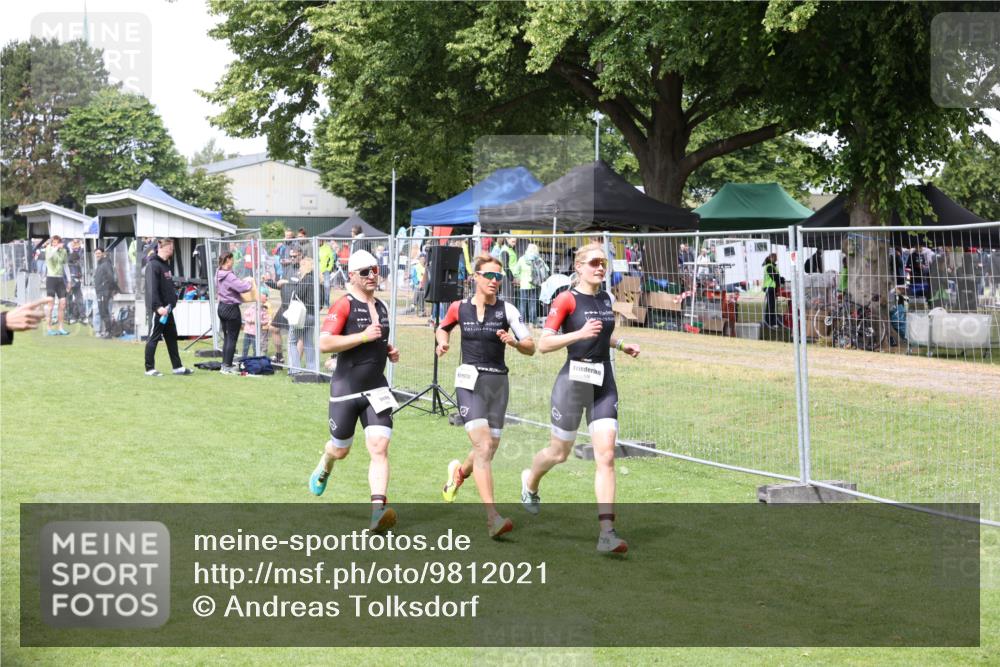 14.06.2026 - 7 Türme Triathlon Andreas Tolksdorf http://msf.ph/oto/9812021 14.06.2026 11:20:39 Schwimmen  meine-sportfotos.de