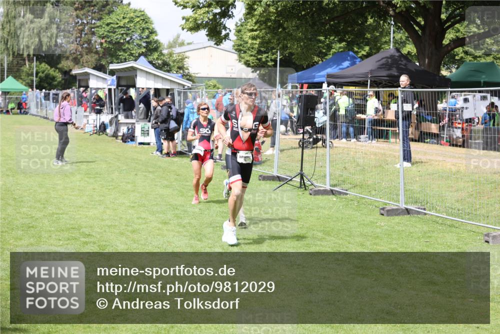 14.06.2026 - 7 Türme Triathlon Andreas Tolksdorf http://msf.ph/oto/9812029 14.06.2026 11:22:55 Schwimmen  meine-sportfotos.de