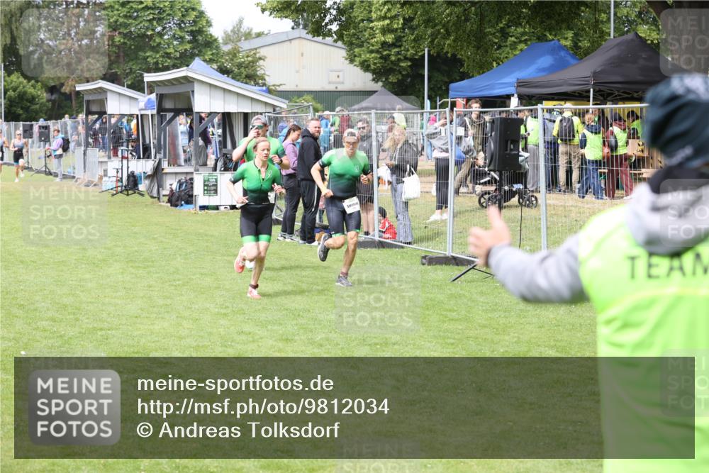14.06.2026 - 7 Türme Triathlon Andreas Tolksdorf http://msf.ph/oto/9812034 14.06.2026 11:25:07 Schwimmen  meine-sportfotos.de