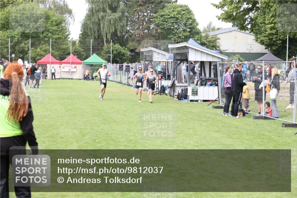 14.06.2026 - 7 Türme Triathlon Andreas Tolksdorf http://msf.ph/oto/9812037 14.06.2026 11:25:12 Schwimmen  meine-sportfotos.de