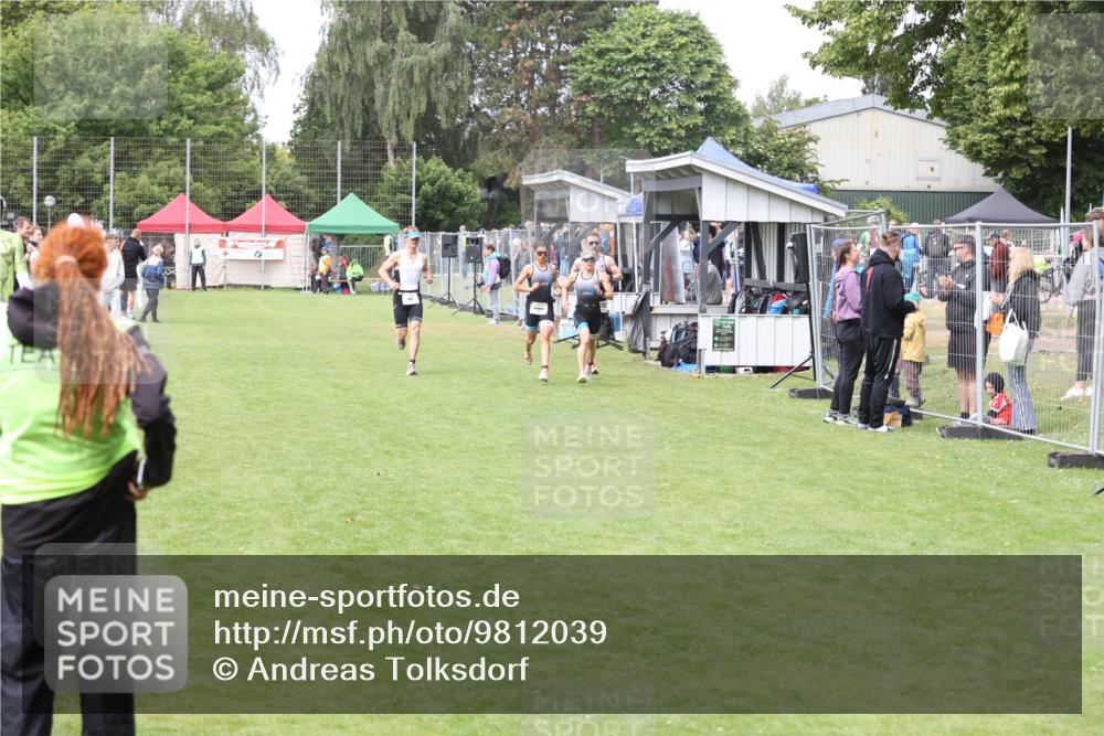 14.06.2026 - 7 Türme Triathlon Andreas Tolksdorf http://msf.ph/oto/9812039 14.06.2026 11:25:12 Schwimmen  meine-sportfotos.de
