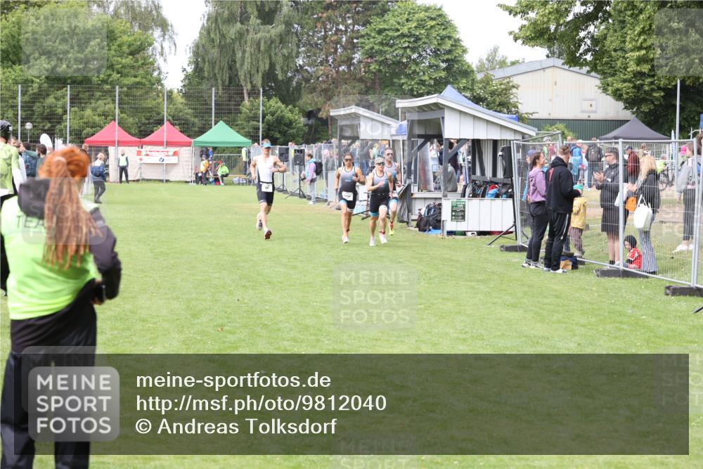 14.06.2026 - 7 Türme Triathlon Andreas Tolksdorf http://msf.ph/oto/9812040 14.06.2026 11:25:13 Schwimmen  meine-sportfotos.de
