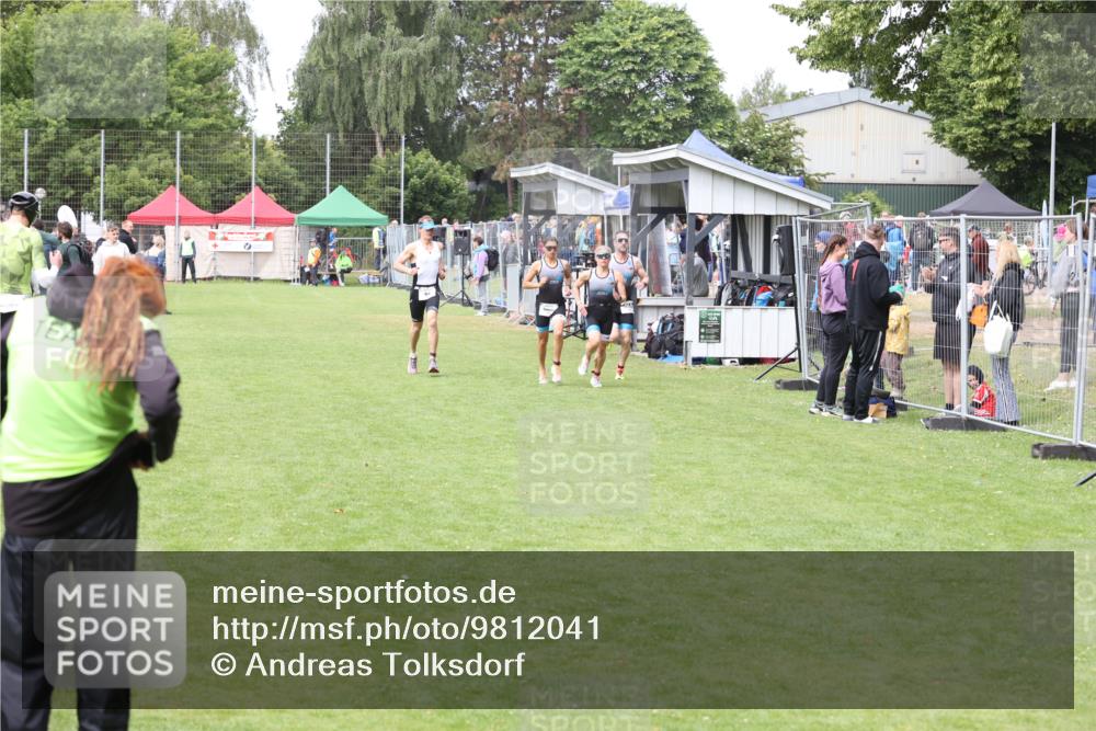 14.06.2026 - 7 Türme Triathlon Andreas Tolksdorf http://msf.ph/oto/9812041 14.06.2026 11:25:13 Schwimmen  meine-sportfotos.de