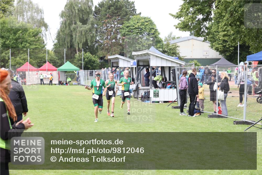 14.06.2026 - 7 Türme Triathlon Andreas Tolksdorf http://msf.ph/oto/9812046 14.06.2026 11:25:57 Schwimmen  meine-sportfotos.de