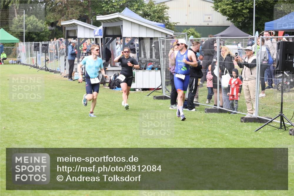 14.06.2026 - 7 Türme Triathlon Andreas Tolksdorf http://msf.ph/oto/9812084 14.06.2026 11:27:52 Schwimmen  meine-sportfotos.de