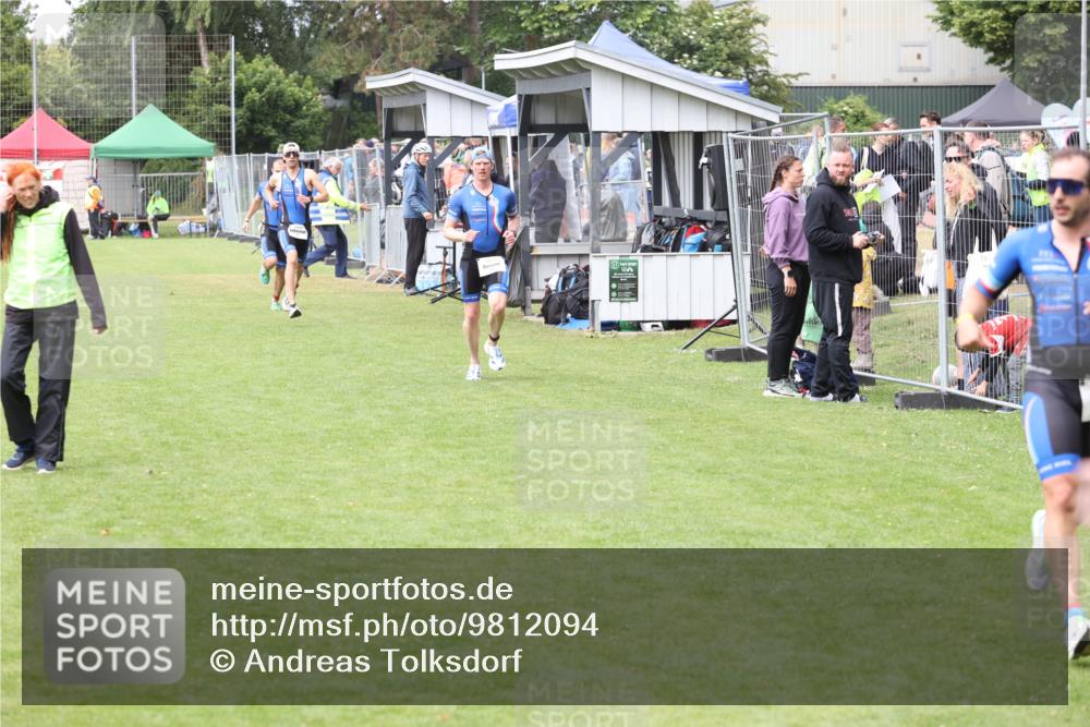 14.06.2026 - 7 Türme Triathlon Andreas Tolksdorf http://msf.ph/oto/9812094 14.06.2026 11:28:15 Schwimmen  meine-sportfotos.de