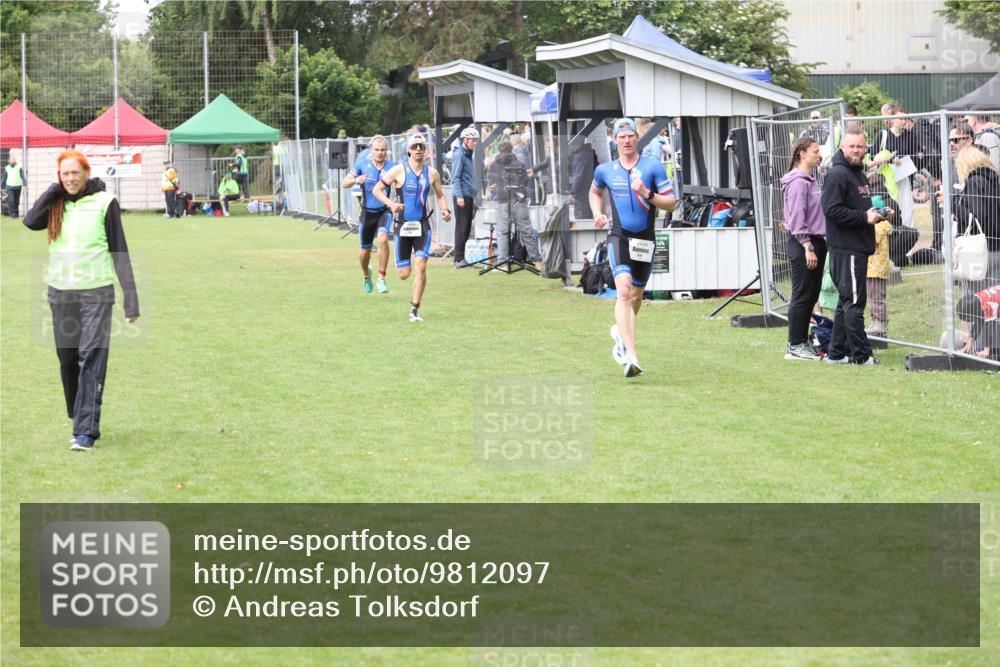 14.06.2026 - 7 Türme Triathlon Andreas Tolksdorf http://msf.ph/oto/9812097 14.06.2026 11:28:16 Schwimmen  meine-sportfotos.de