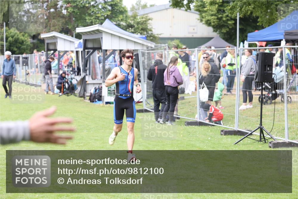 14.06.2026 - 7 Türme Triathlon Andreas Tolksdorf http://msf.ph/oto/9812100 14.06.2026 11:28:50 Schwimmen  meine-sportfotos.de
