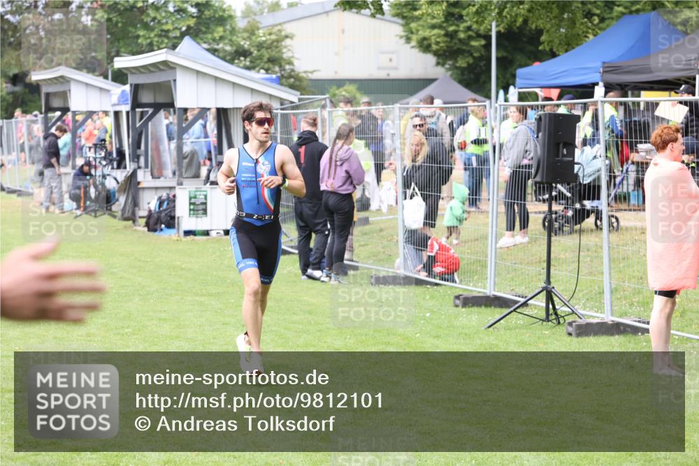 14.06.2026 - 7 Türme Triathlon Andreas Tolksdorf http://msf.ph/oto/9812101 14.06.2026 11:28:50 Schwimmen  meine-sportfotos.de