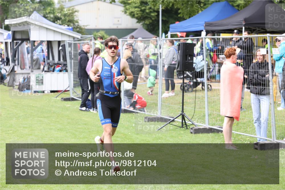 14.06.2026 - 7 Türme Triathlon Andreas Tolksdorf http://msf.ph/oto/9812104 14.06.2026 11:28:51 Schwimmen  meine-sportfotos.de