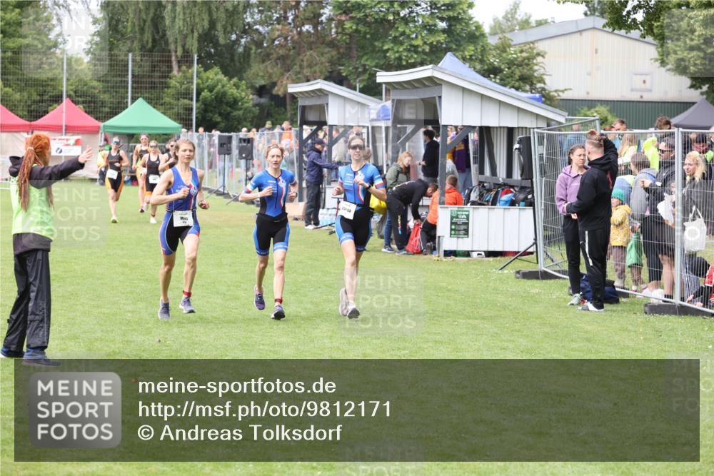 14.06.2026 - 7 Türme Triathlon Andreas Tolksdorf http://msf.ph/oto/9812171 14.06.2026 11:29:58 Schwimmen  meine-sportfotos.de