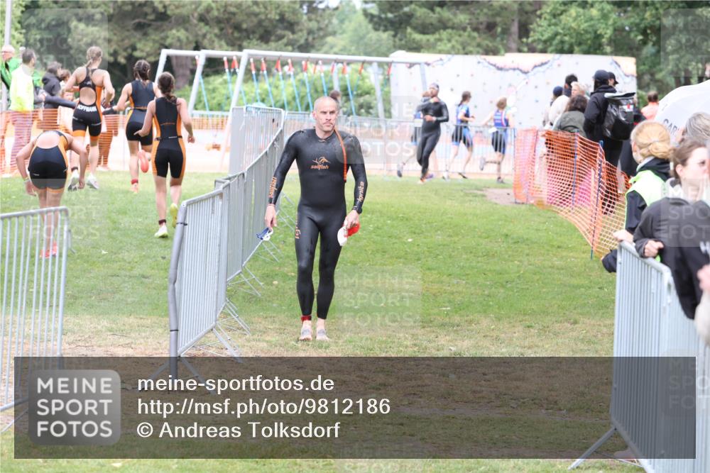 14.06.2026 - 7 Türme Triathlon Andreas Tolksdorf http://msf.ph/oto/9812186 14.06.2026 11:30:17 Schwimmen  meine-sportfotos.de