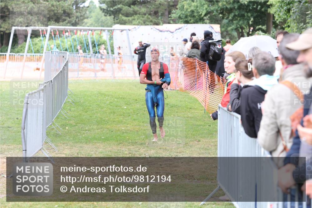 14.06.2026 - 7 Türme Triathlon Andreas Tolksdorf http://msf.ph/oto/9812194 14.06.2026 11:30:32 Schwimmen  meine-sportfotos.de