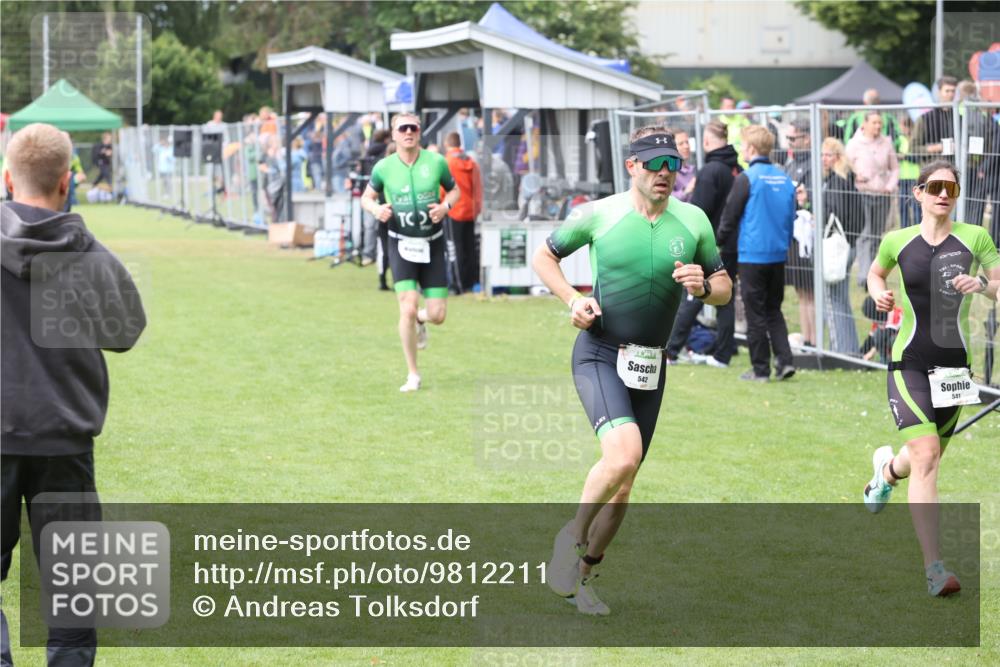 14.06.2026 - 7 Türme Triathlon Andreas Tolksdorf http://msf.ph/oto/9812211 14.06.2026 11:31:01 Schwimmen  meine-sportfotos.de